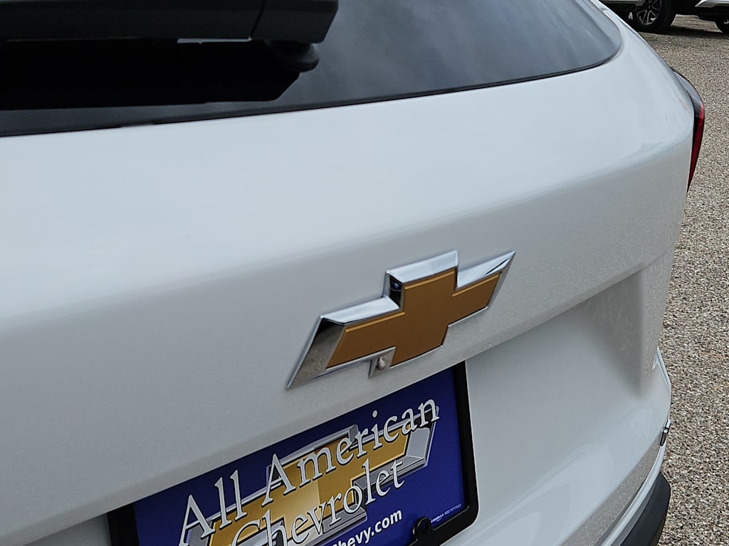 Thumbnail: 2026 Chevrolet Trax - 22