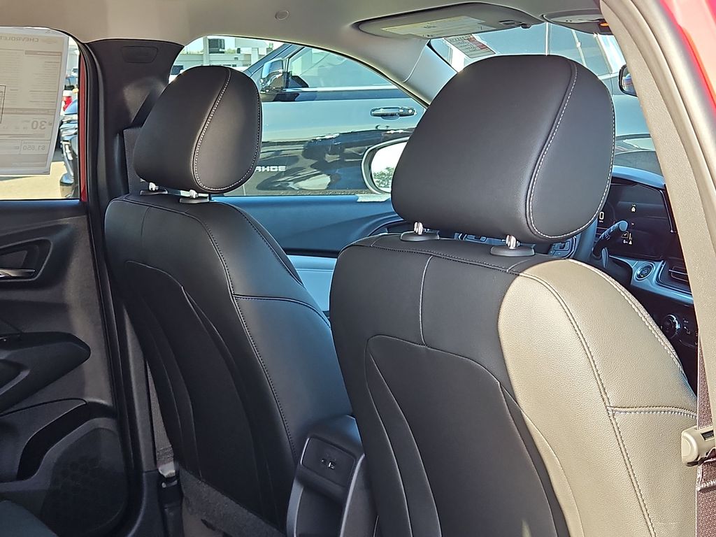 Thumbnail: 2026 Chevrolet Trax - 12