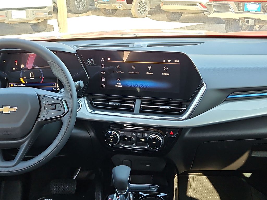 Thumbnail: 2026 Chevrolet Trax - 9