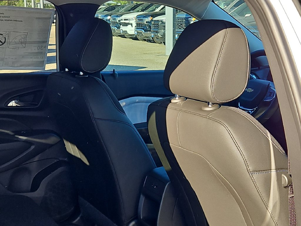 Thumbnail: 2026 Chevrolet Trax - 10