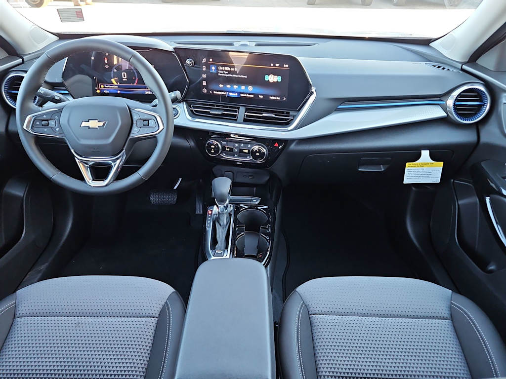 Thumbnail: 2025 Chevrolet Trax - 8