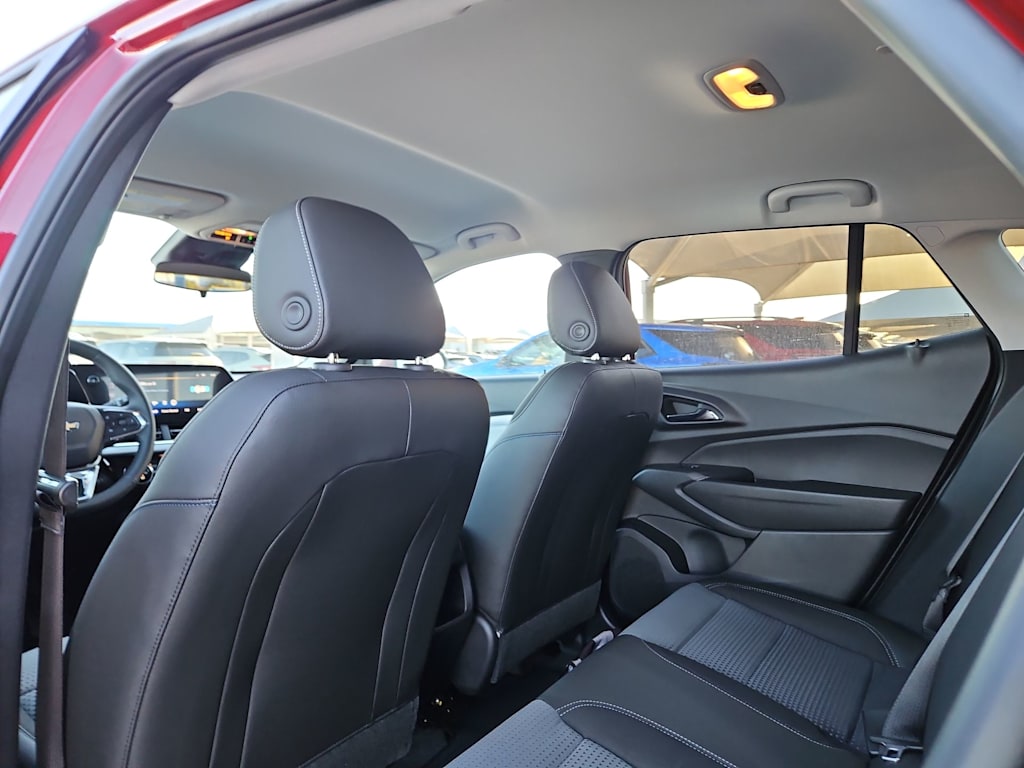 Thumbnail: 2025 Chevrolet Trax - 11