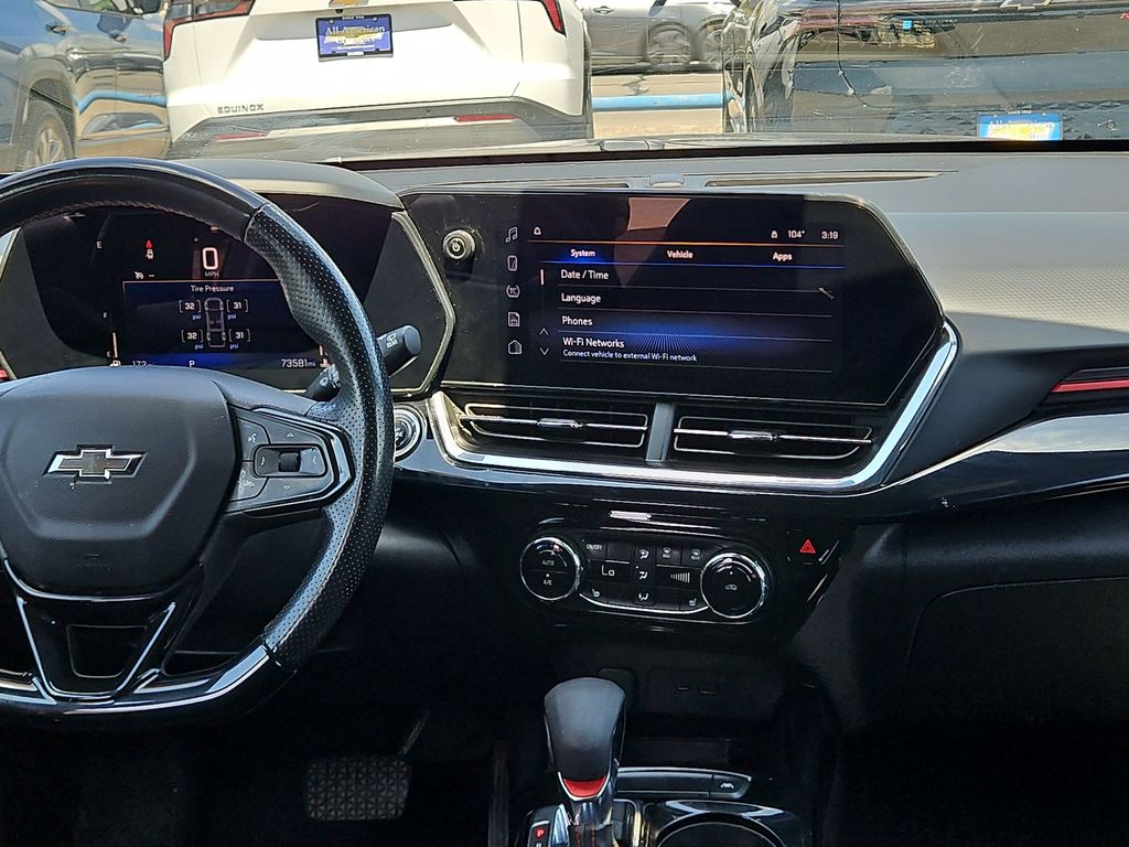 Thumbnail: 2024 Chevrolet Trax - 9