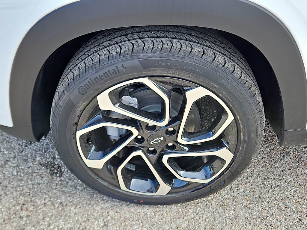 Thumbnail: 2026 Chevrolet Trax - 8