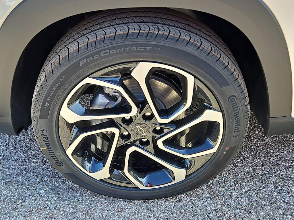 Thumbnail: 2026 Chevrolet Trax - 8