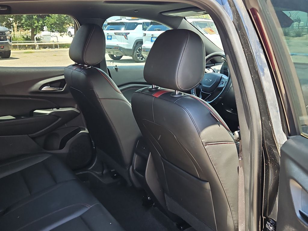 Thumbnail: 2025 Chevrolet Trax - 24