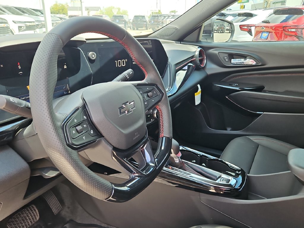 Thumbnail: 2026 Chevrolet Trax - 2