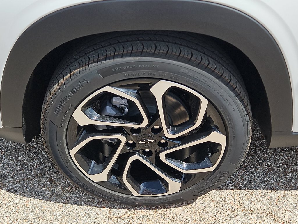 Thumbnail: 2026 Chevrolet Trax - 8