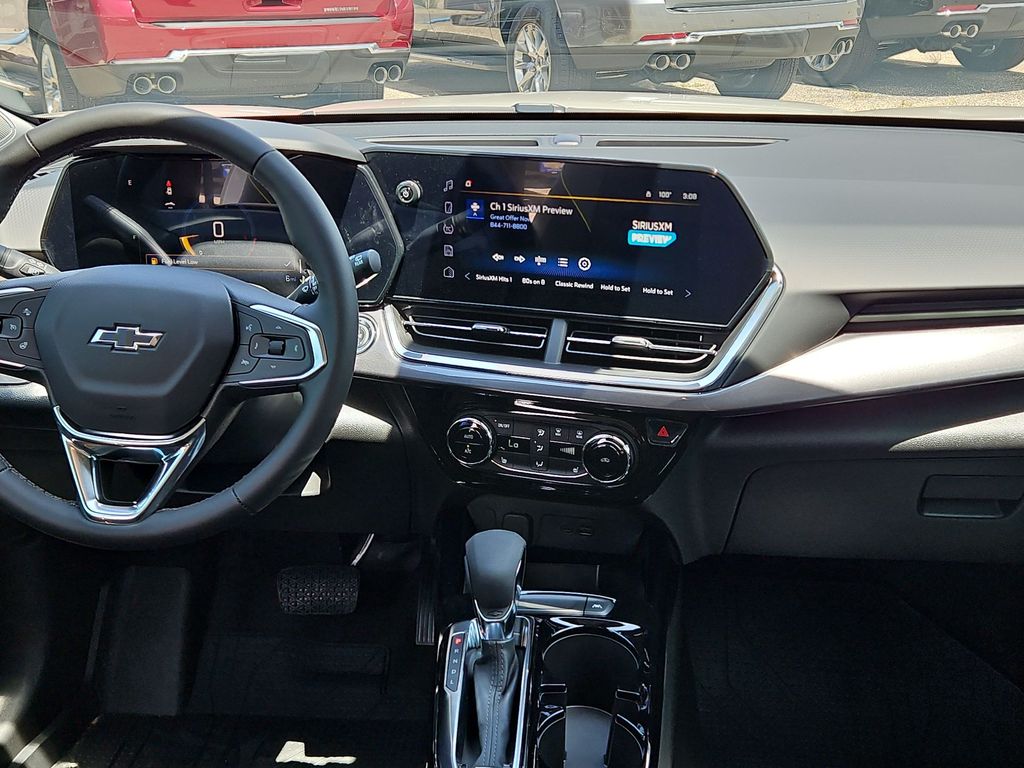Thumbnail: 2026 Chevrolet Trax - 9