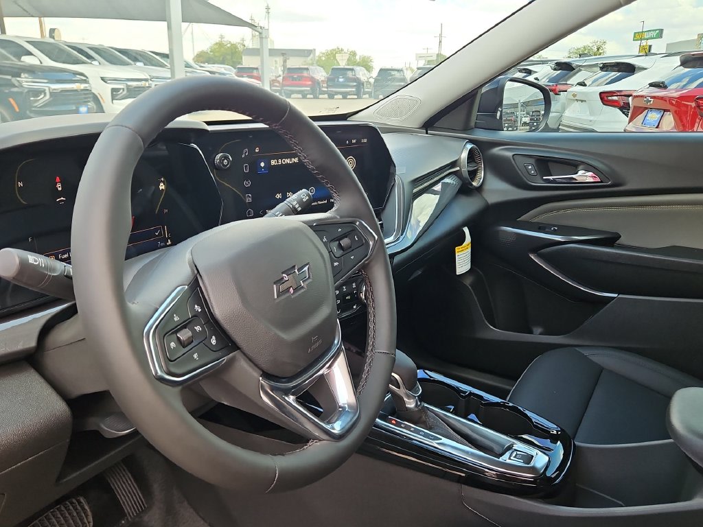 Thumbnail: 2026 Chevrolet Trax - 2