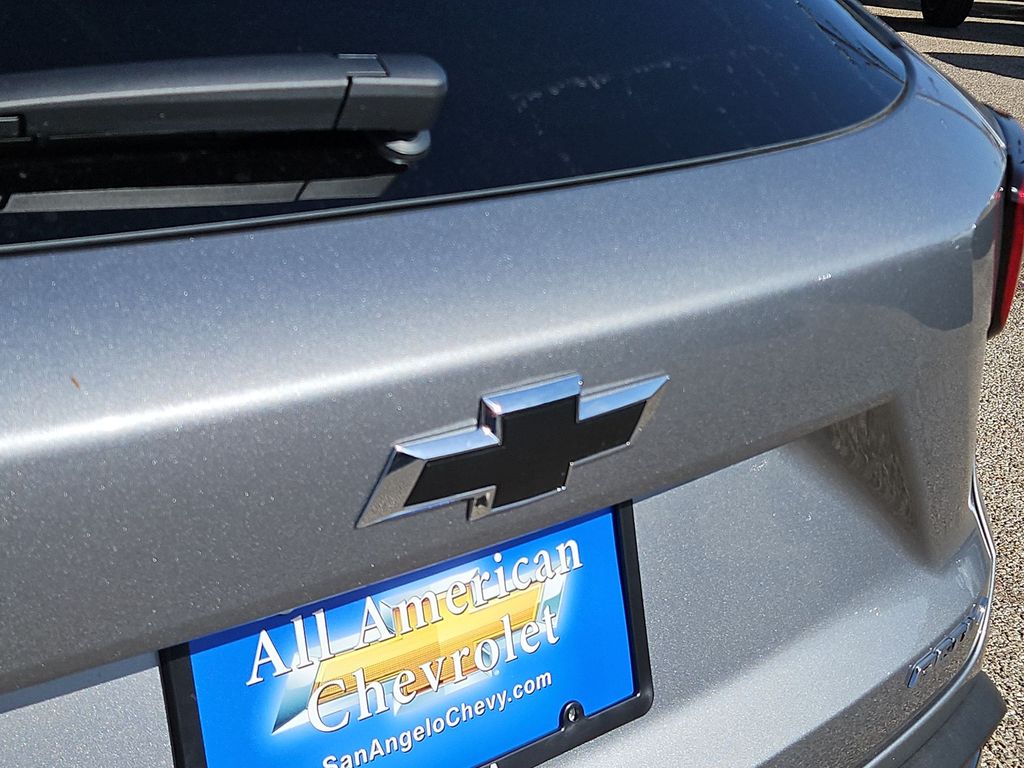 Thumbnail: 2026 Chevrolet Trax - 7