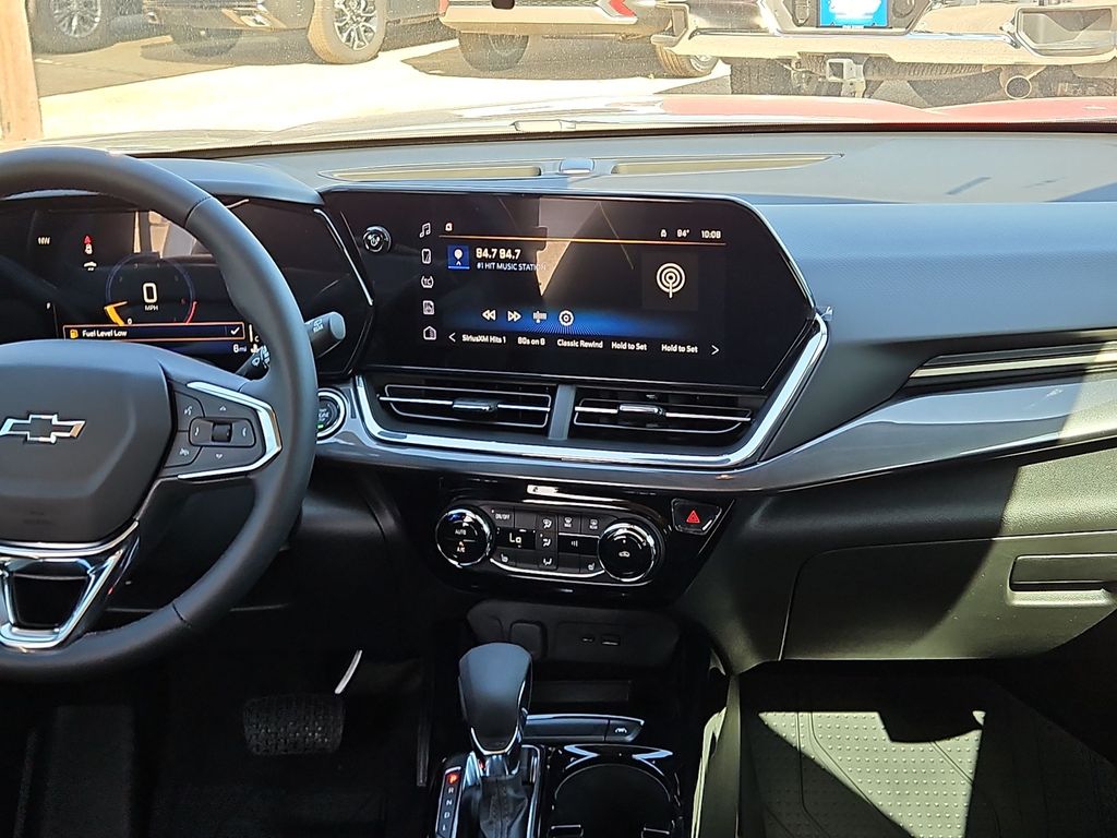 Thumbnail: 2026 Chevrolet Trax - 9