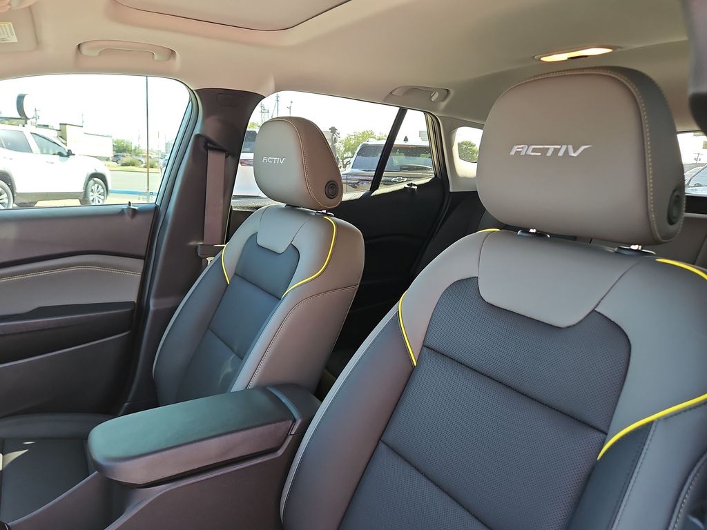 Thumbnail: 2026 Chevrolet Trax - 10