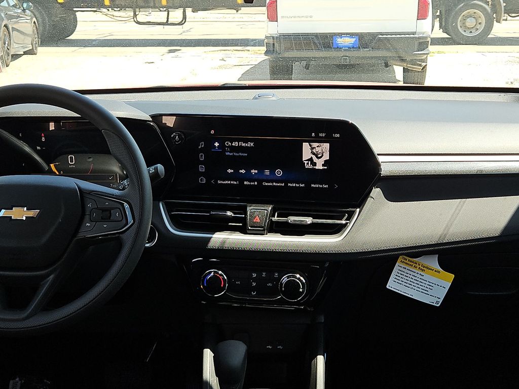 Thumbnail: 2026 Chevrolet TrailBlazer - 12