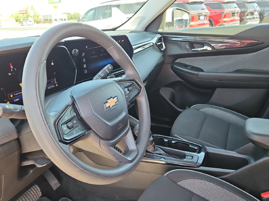 Thumbnail: 2025 Chevrolet TrailBlazer - 2