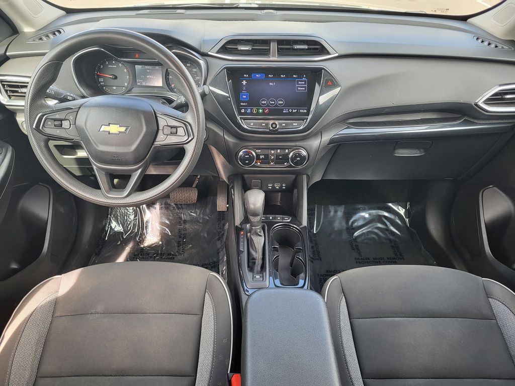Thumbnail: 2023 Chevrolet TrailBlazer - 9