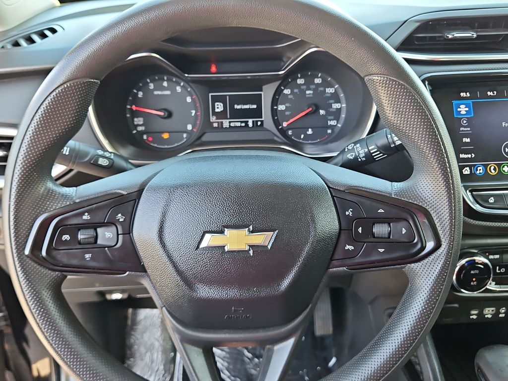 Thumbnail: 2023 Chevrolet TrailBlazer - 13