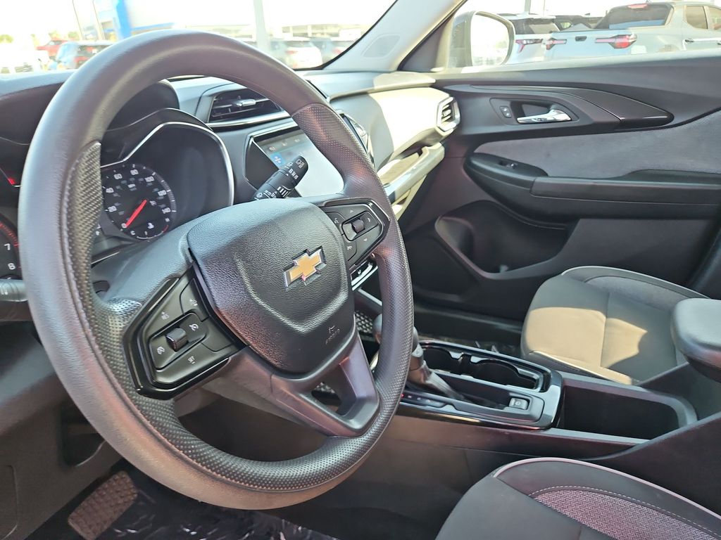 Thumbnail: 2023 Chevrolet TrailBlazer - 2