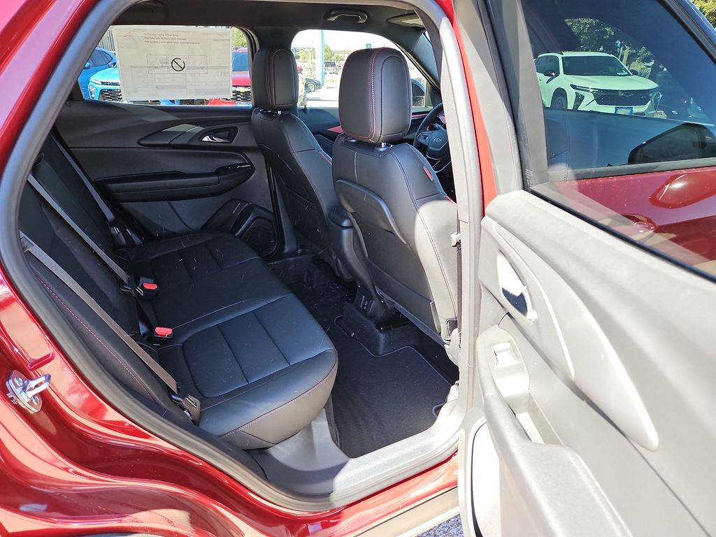 Thumbnail: 2025 Chevrolet TrailBlazer - 27