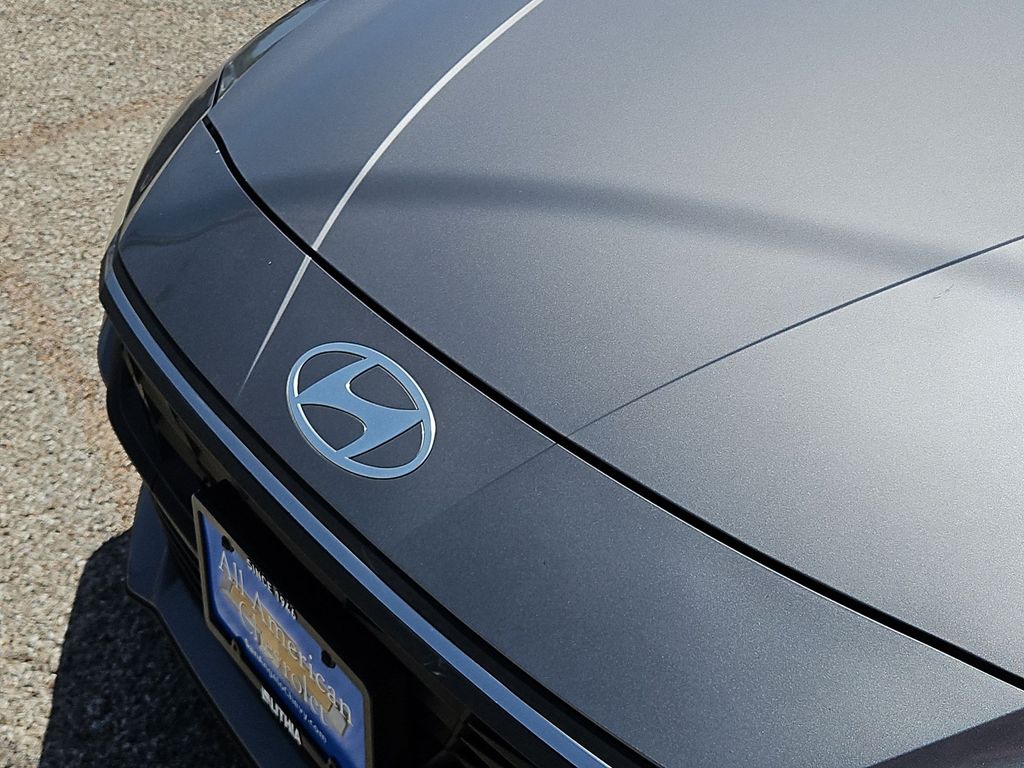 Thumbnail: 2024 Hyundai Elantra - 5
