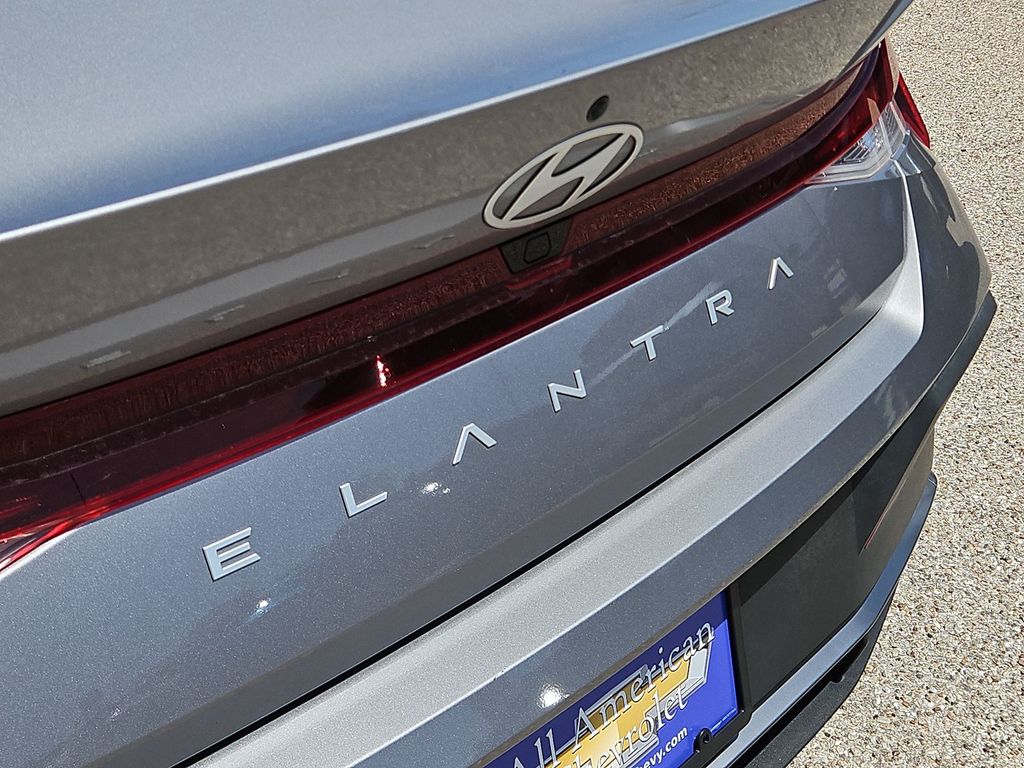 Thumbnail: 2024 Hyundai Elantra - 22
