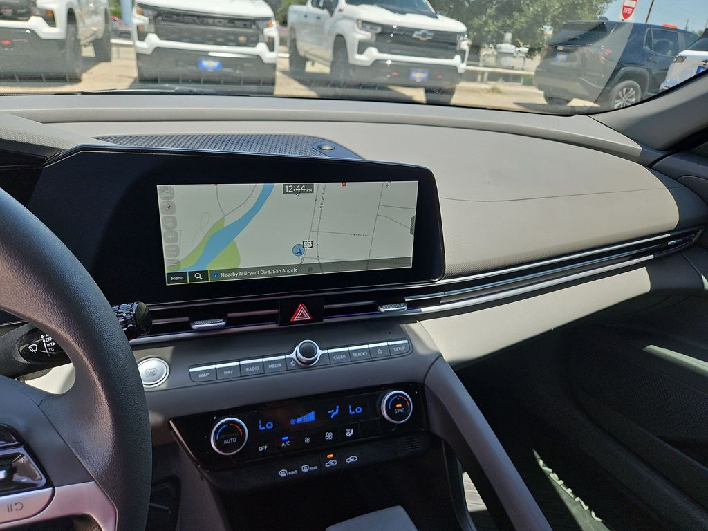Thumbnail: 2024 Hyundai Elantra - 12