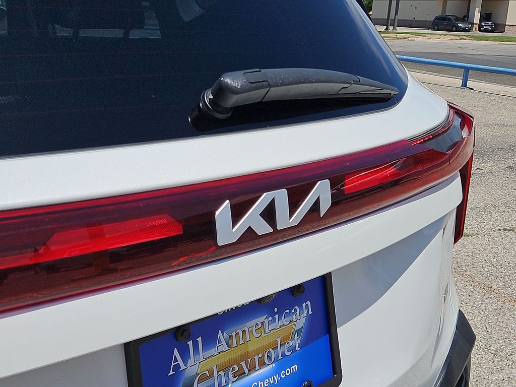 Thumbnail: 2024 Kia Seltos - 7