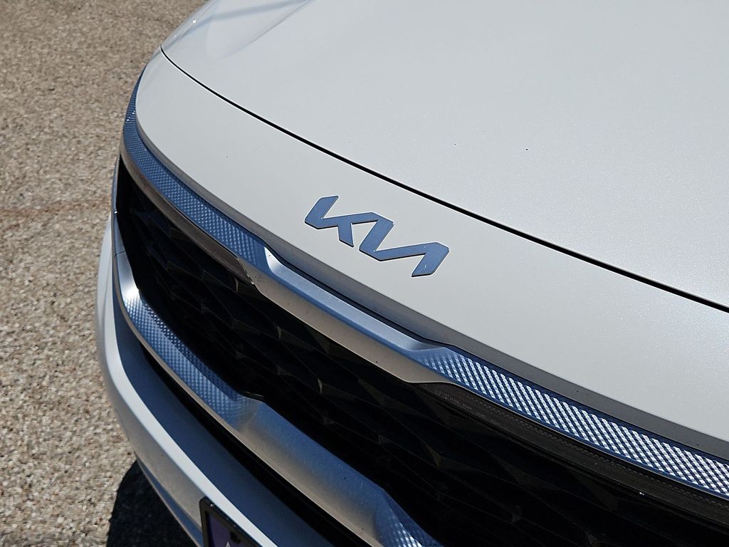 Thumbnail: 2022 Kia Seltos - 22