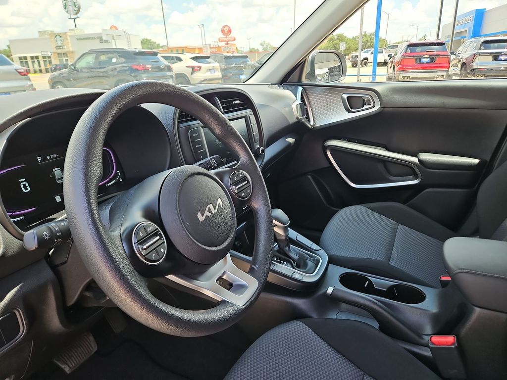 Thumbnail: 2025 Kia Soul - 2