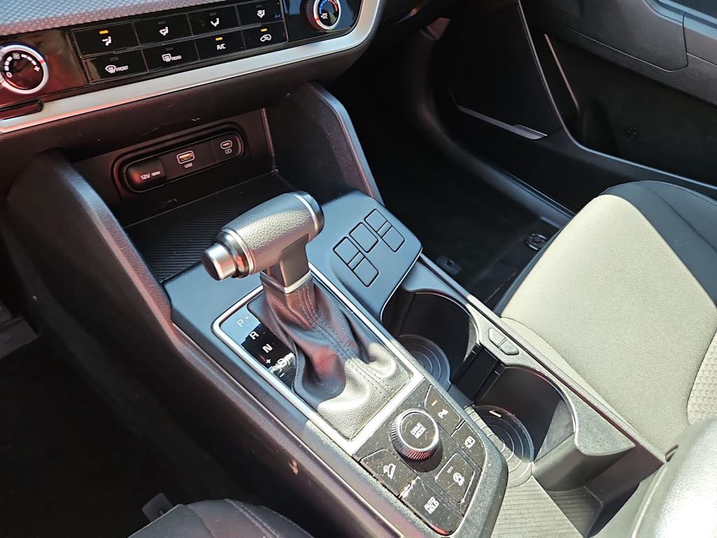 Thumbnail: 2023 Kia Sportage - 14