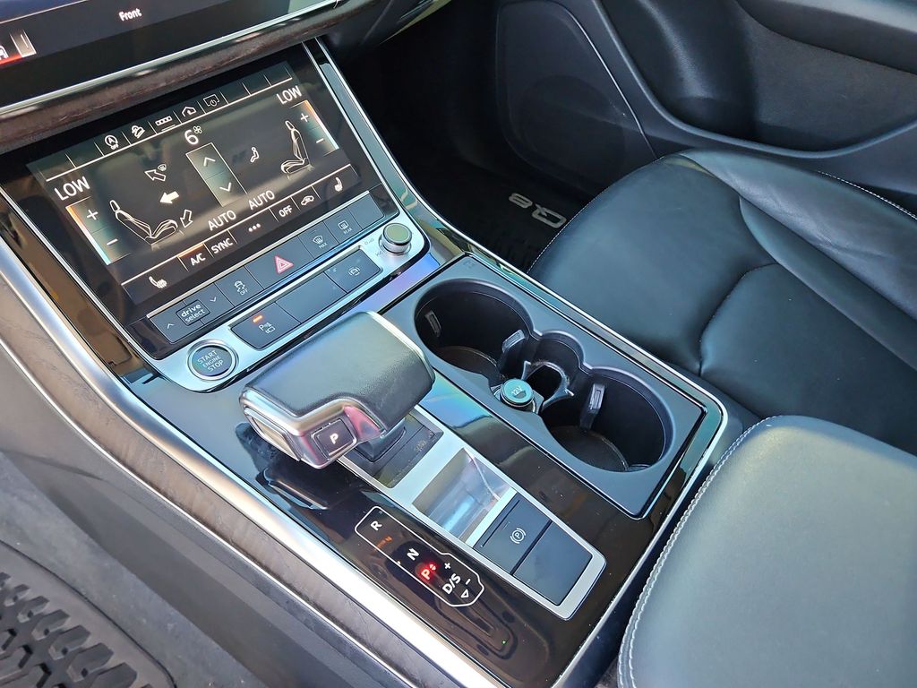 Thumbnail: 2023 Audi Q8 - 14