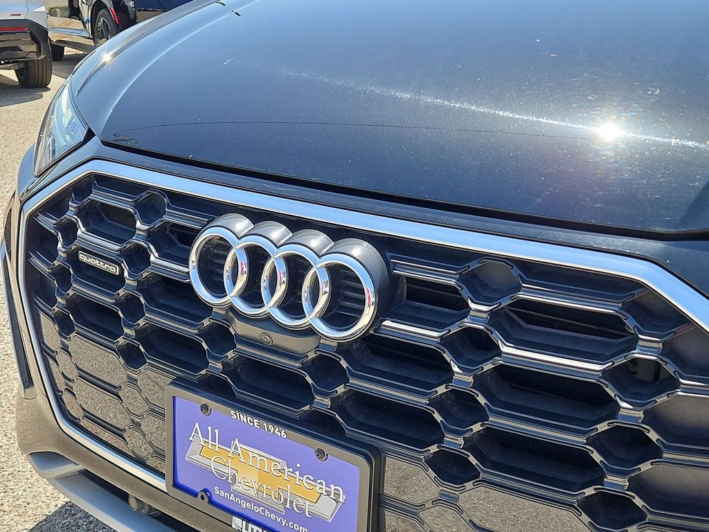 Thumbnail: 2023 Audi Q5 - 7