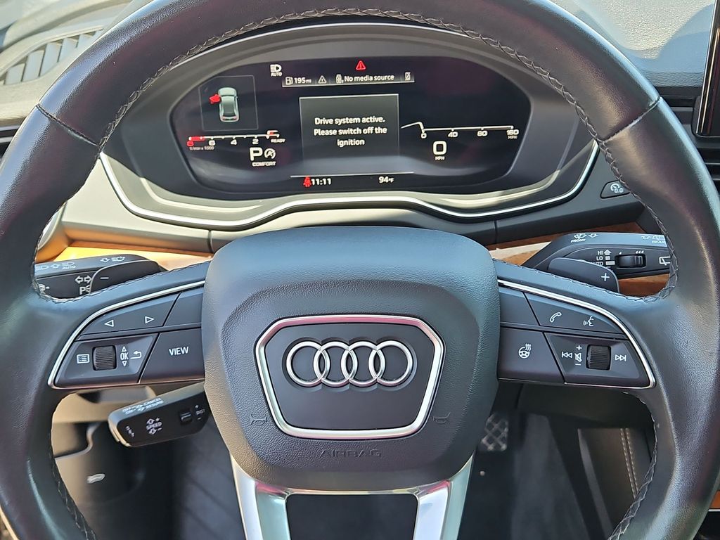Thumbnail: 2023 Audi Q5 - 25