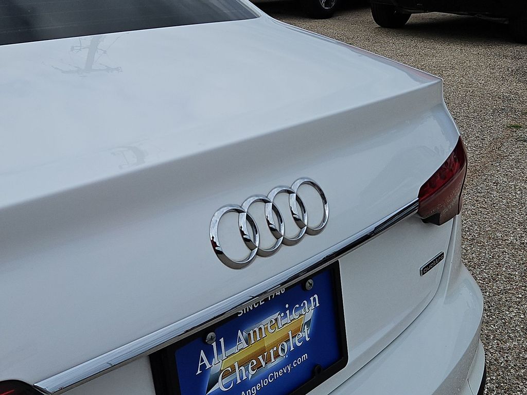 Thumbnail: 2020 Audi A4 - 7