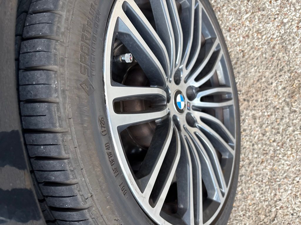 Thumbnail: 2017 BMW 5 Series - 11