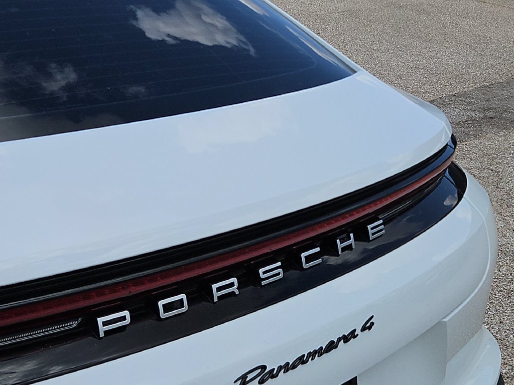 Thumbnail: 2026 Porsche Panamera - 18