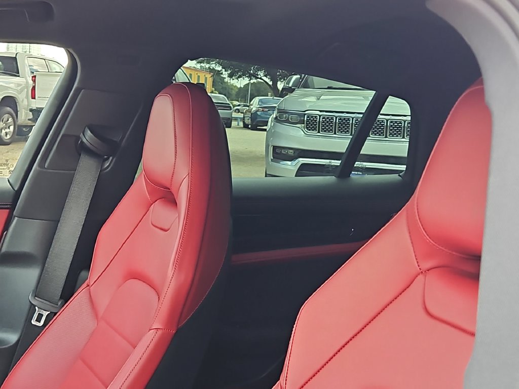 Thumbnail: 2026 Porsche Panamera - 19