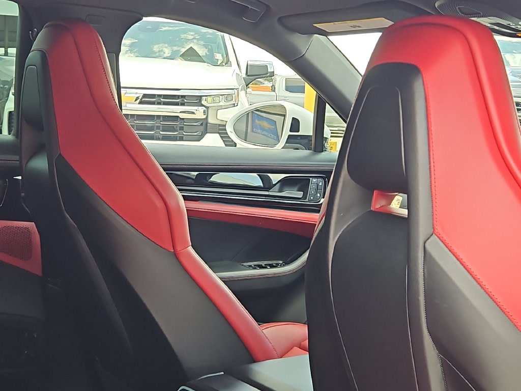 Thumbnail: 2026 Porsche Panamera - 21