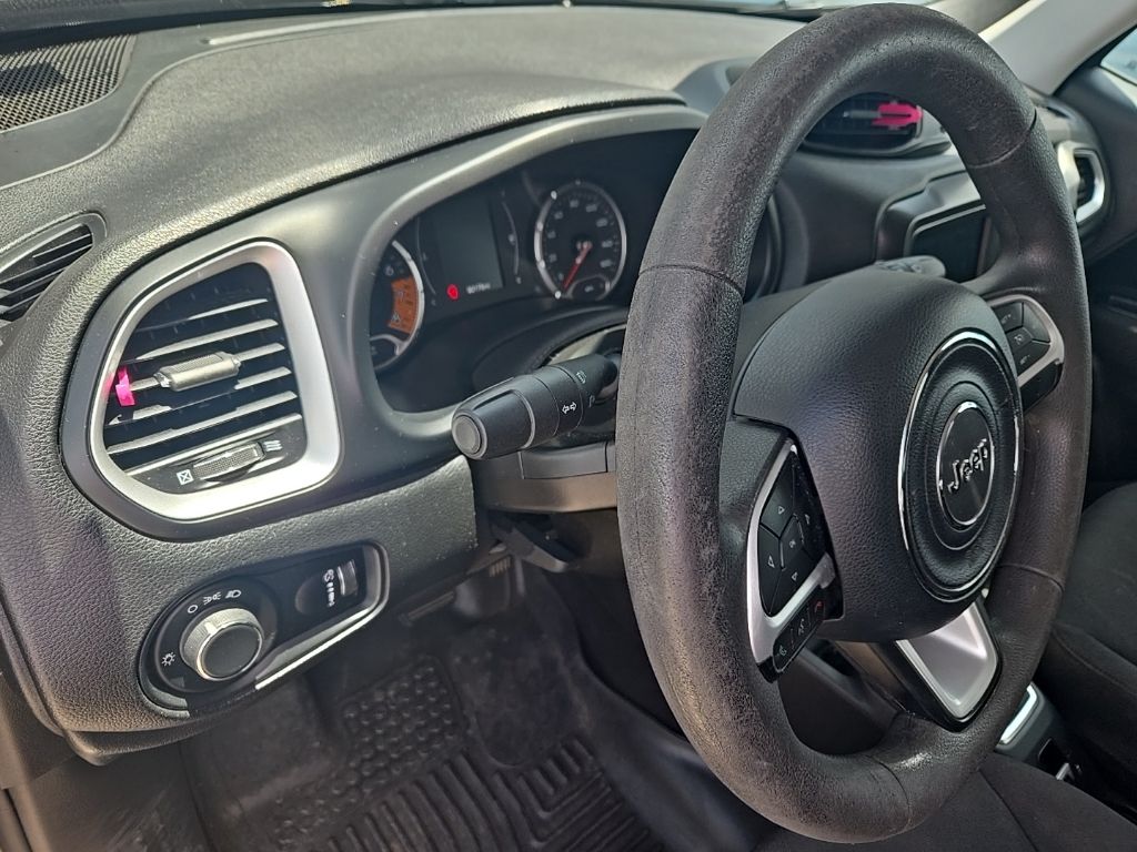 Thumbnail: 2021 Jeep Renegade - 12
