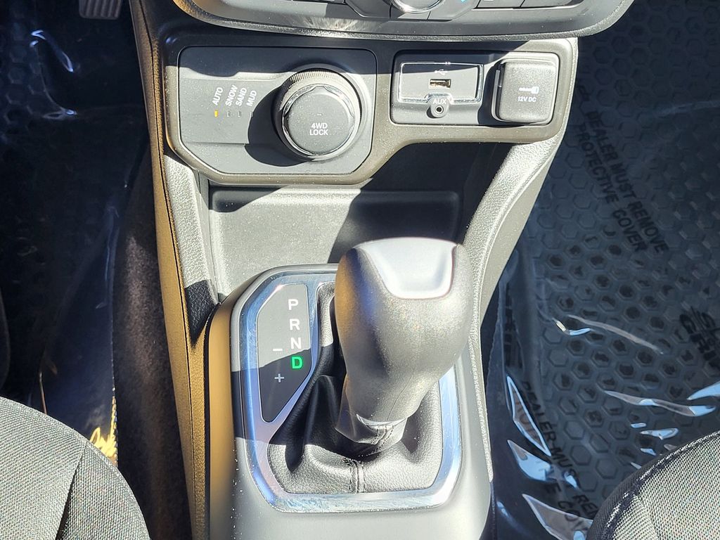 Thumbnail: 2023 Jeep Renegade - 14