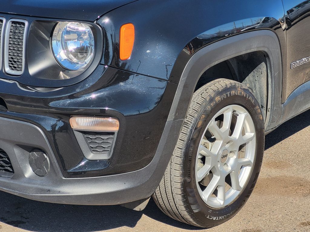 Thumbnail: 2023 Jeep Renegade - 7
