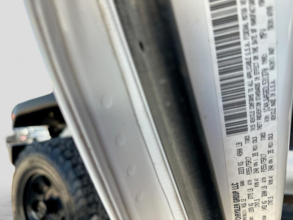 Thumbnail: 2013 Jeep Wrangler - 16