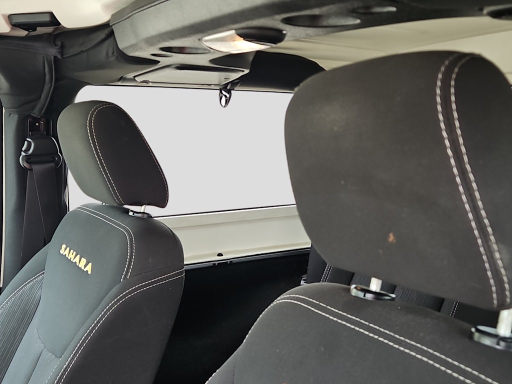 Thumbnail: 2016 Jeep Wrangler - 9