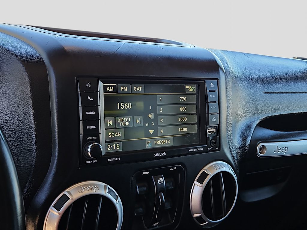 Thumbnail: 2015 Jeep Wrangler - 25