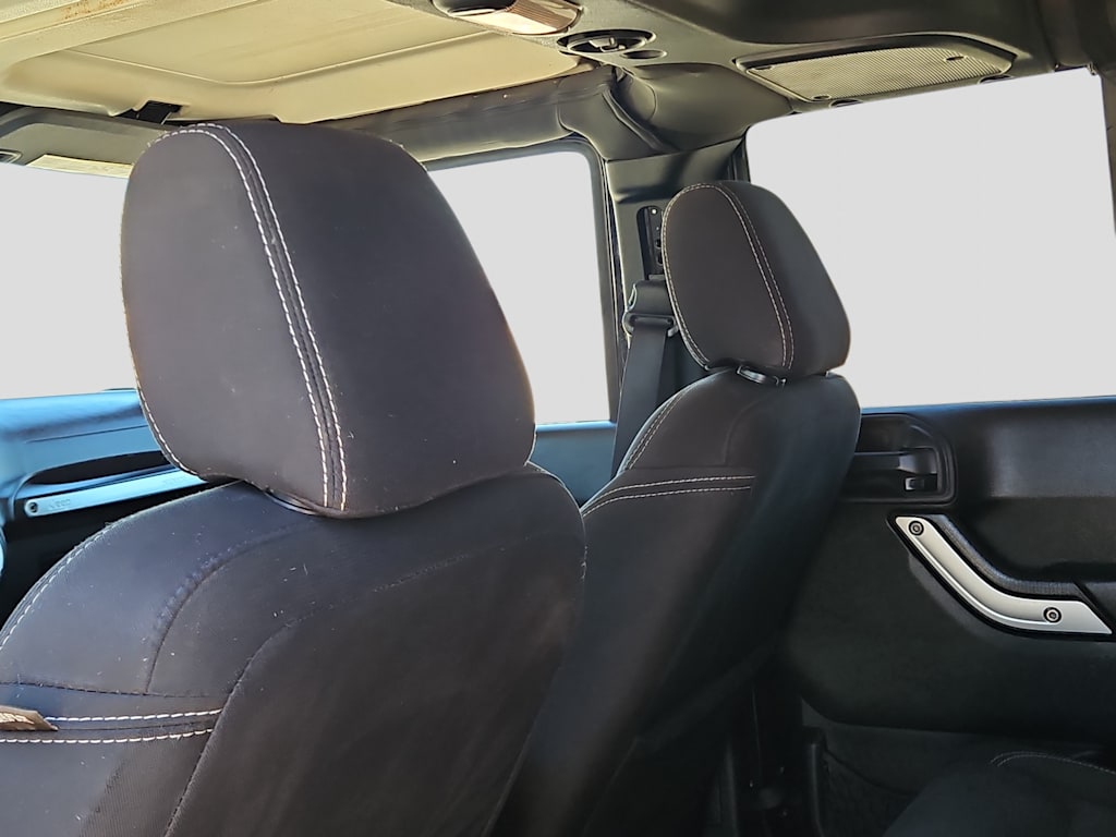 Thumbnail: 2015 Jeep Wrangler - 20