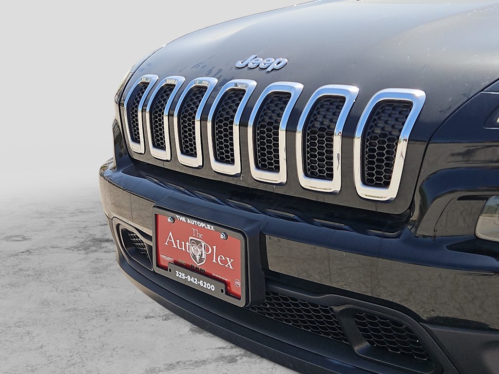 Thumbnail: 2017 Jeep Cherokee - 20