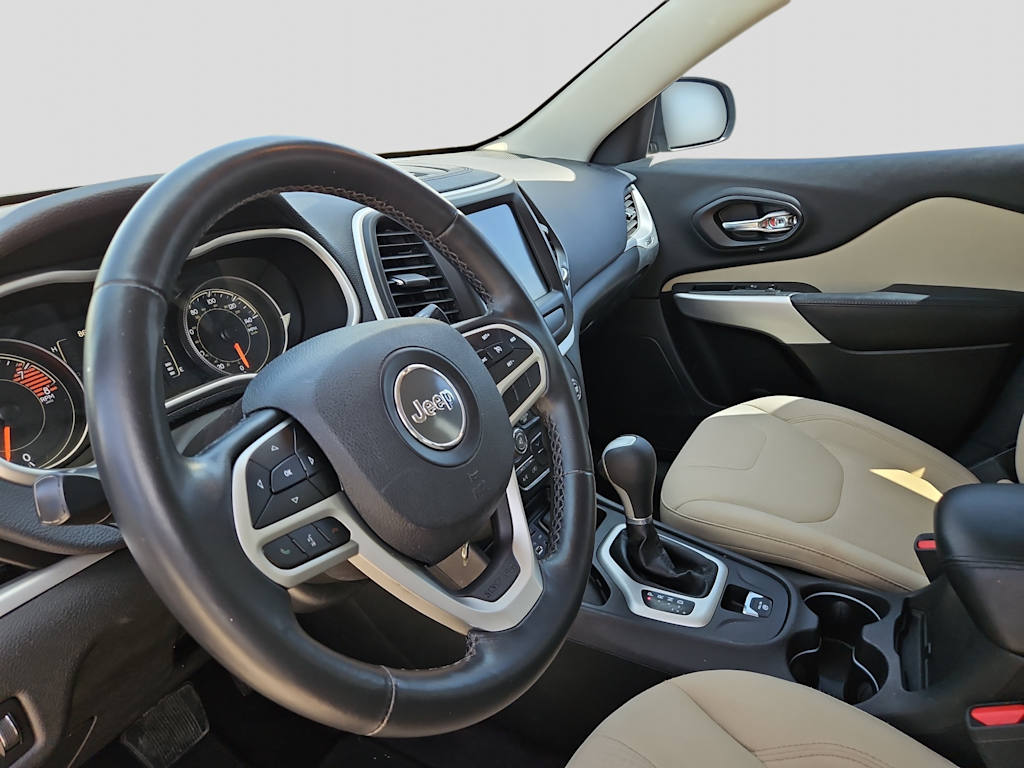 Thumbnail: 2017 Jeep Cherokee - 2