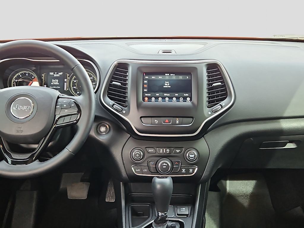 Thumbnail: 2021 Jeep Cherokee - 8