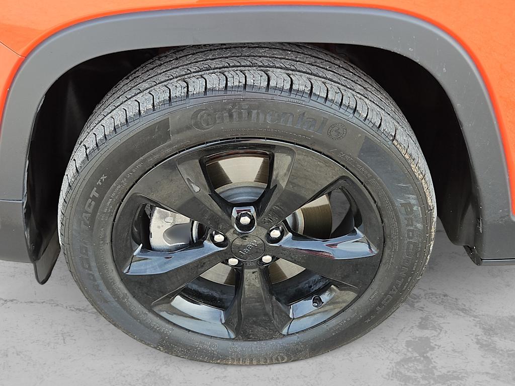 Thumbnail: 2021 Jeep Cherokee - 7