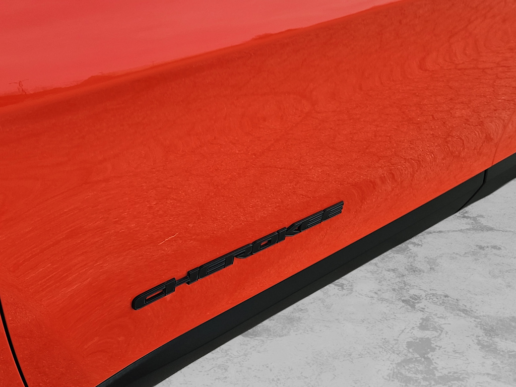 Thumbnail: 2021 Jeep Cherokee - 22